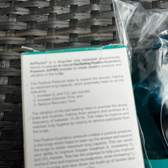 AirPhysio Health and Wellness Breathing device New Sealed in Box Never Opened - Picture 5 of 10